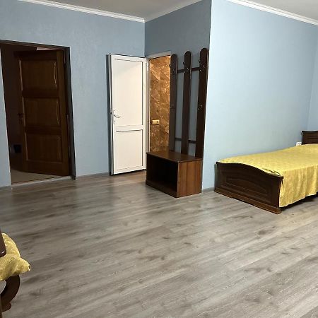 Gudauta Ξενοδοχείο Εξωτερικό φωτογραφία