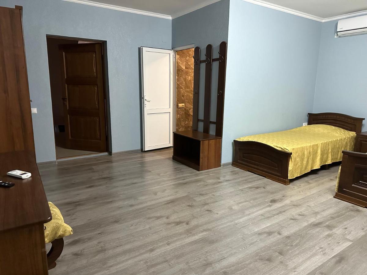 Gudauta Ξενοδοχείο Εξωτερικό φωτογραφία
